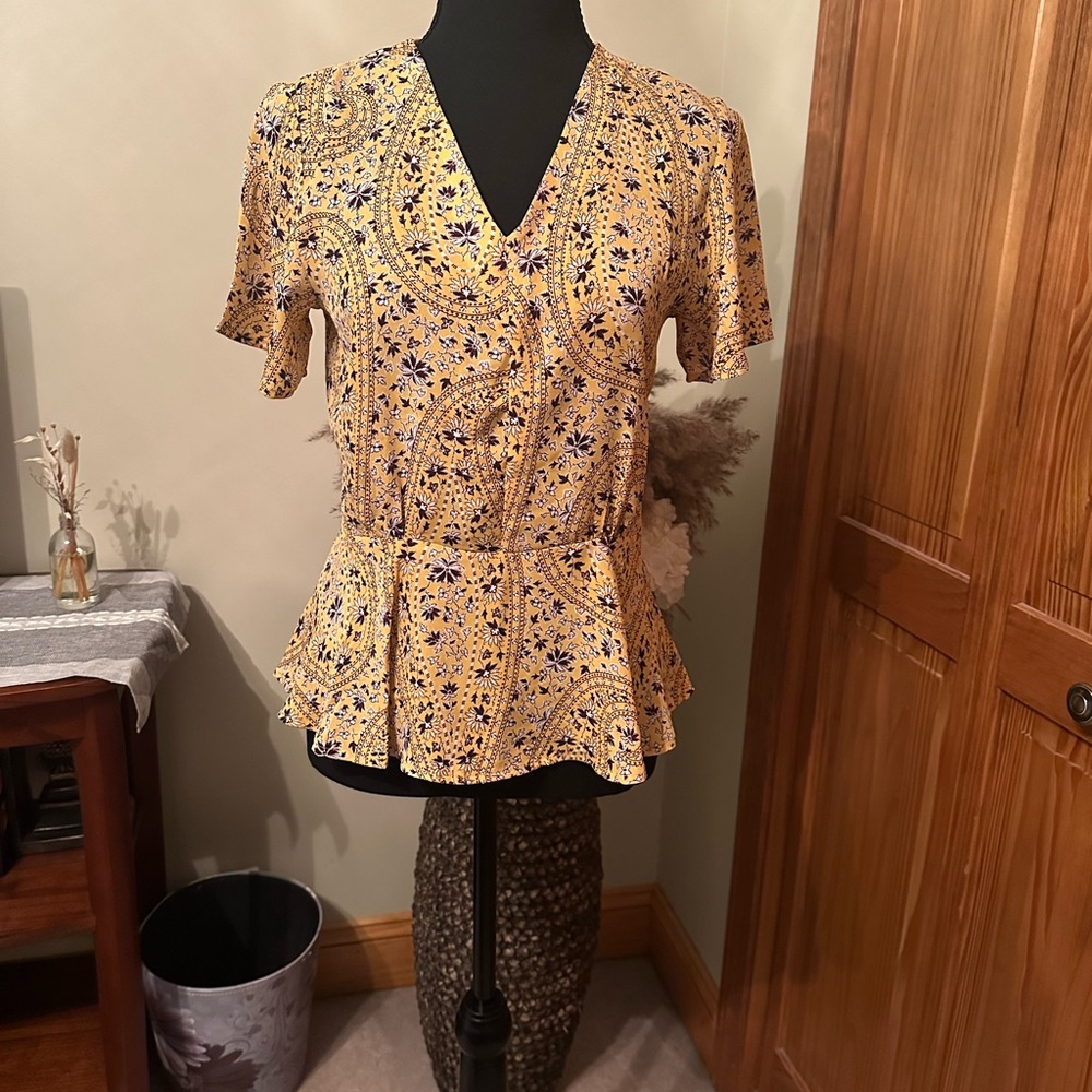 Ann Taylor Floral Yellow Women's Top